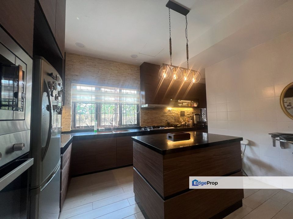 CHEAP Cheras Selatan Venture Heights 3 storey house for sale, Selangor, Cheras South