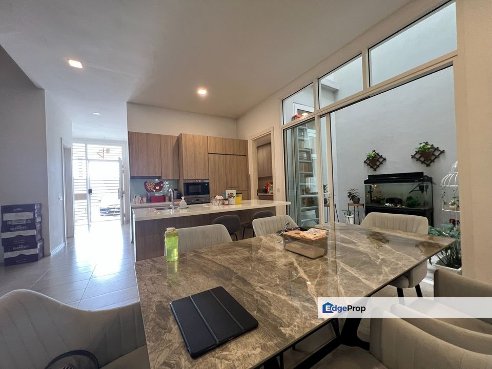 CHEAP Senja Residence Series Kembangan 3 storey Superlink house for sale, Selangor, Seri Kembangan