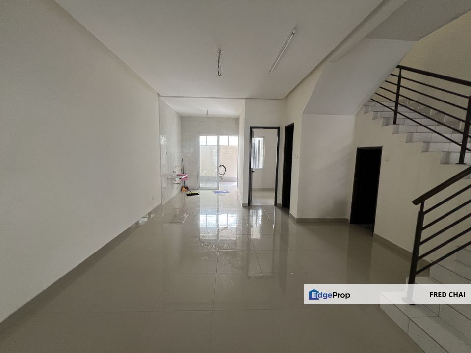 Villa Mont Kiara Three storey link bungalow For Sale, Kuala Lumpur, Mont Kiara