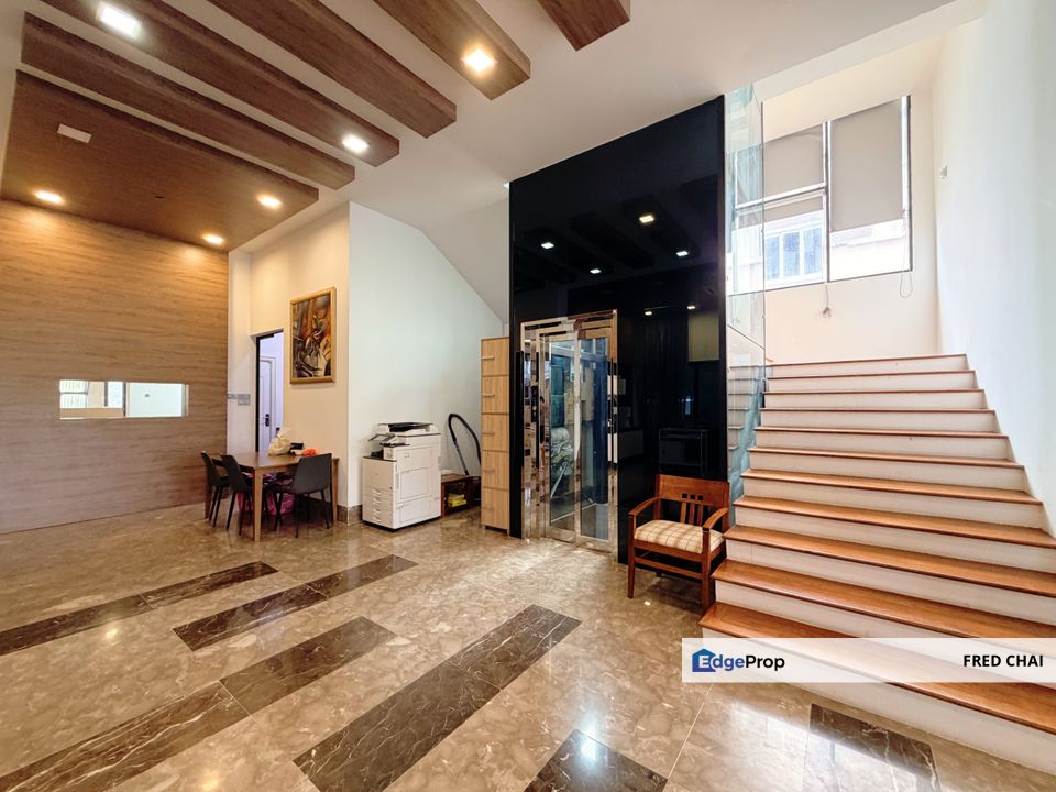 CHEAP 3 Storey Bungalow at Bandar Mahkota Cheras, Selangor, Cheras