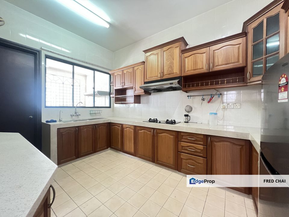 C H E A P 2.5 sty semi-D at Bukit Segar , Kuala Lumpur, Cheras