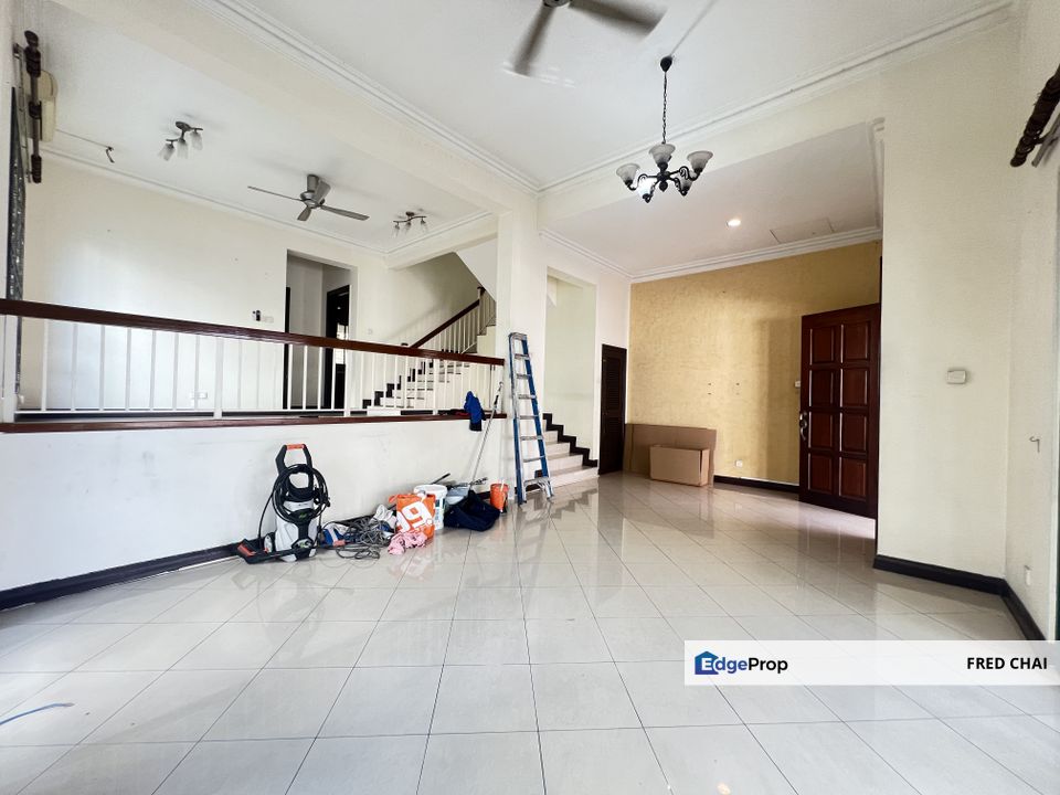 C H E A P 2.5 sty semi-D at Bukit Segar , Kuala Lumpur, Cheras