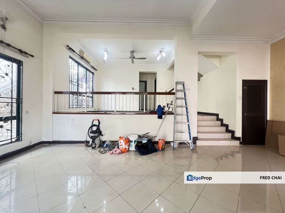 C H E A P 2.5 sty semi-D at Bukit Segar , Kuala Lumpur, Cheras