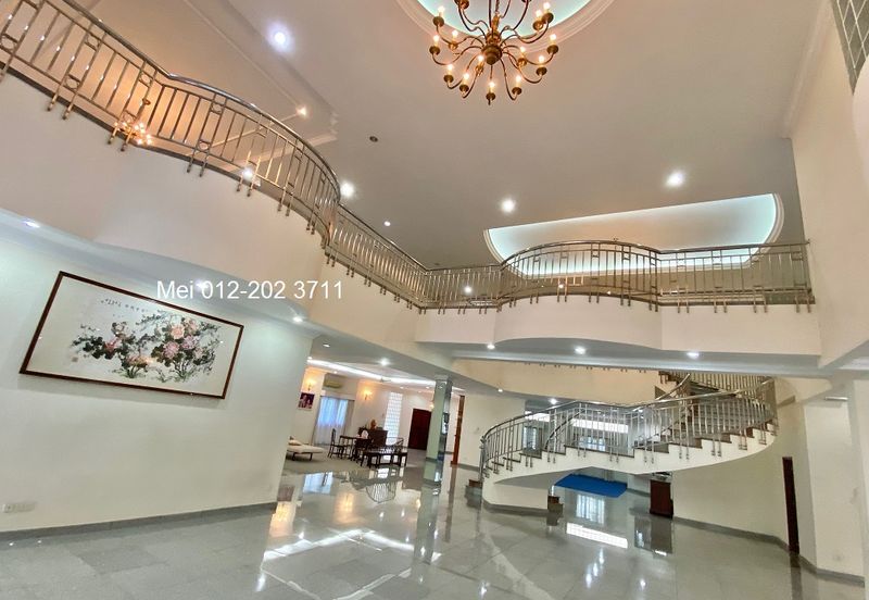 Bukit Pantai (Pantai Hill)