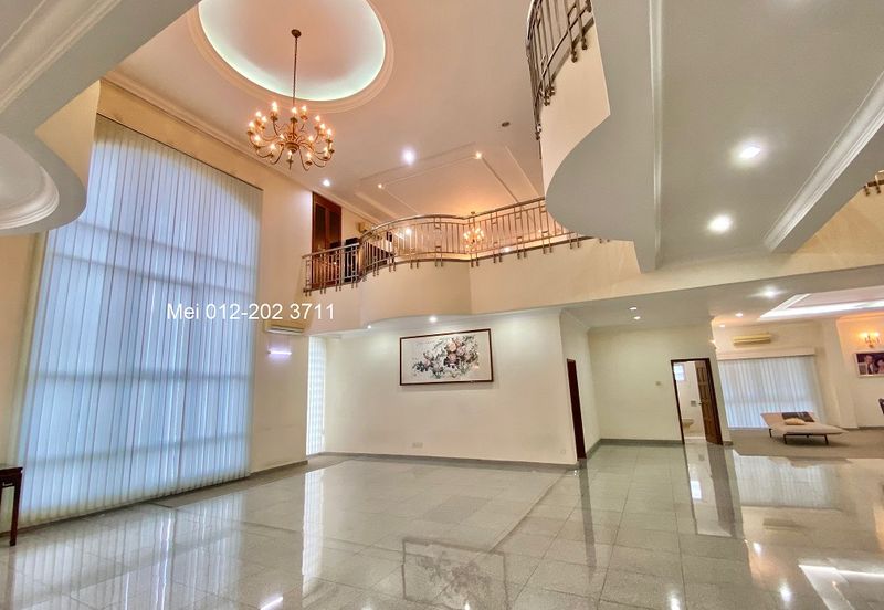 Bukit Pantai (Pantai Hill)