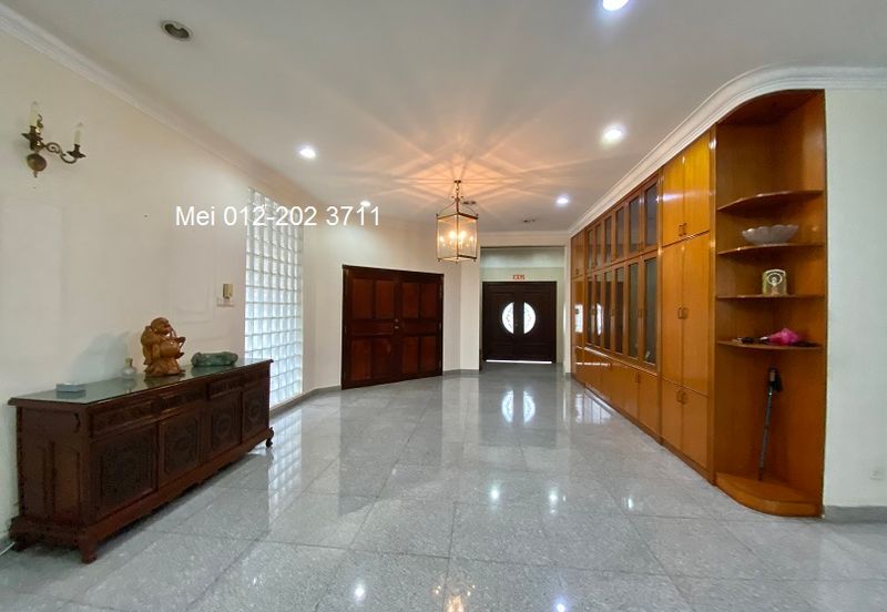 Bukit Pantai (Pantai Hill)