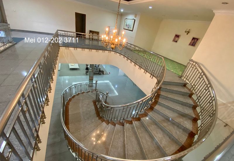 Bukit Pantai (Pantai Hill)