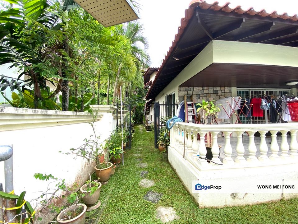 Bungalow on Quiet Street, Kuala Lumpur, Damansara Heights