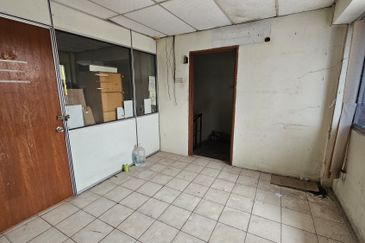 Industrial In Andalas Senawang (Nearby Taman Tuanku Jaafar)