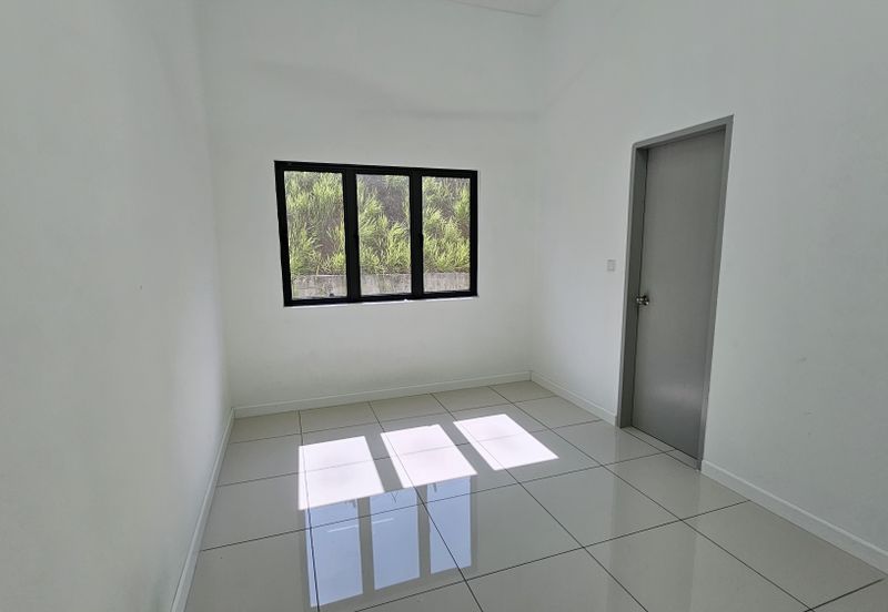 RESIDENCE HILLS @ TAMAN TUANKU JAAFAR