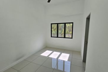 RESIDENCE HILLS @ TAMAN TUANKU JAAFAR