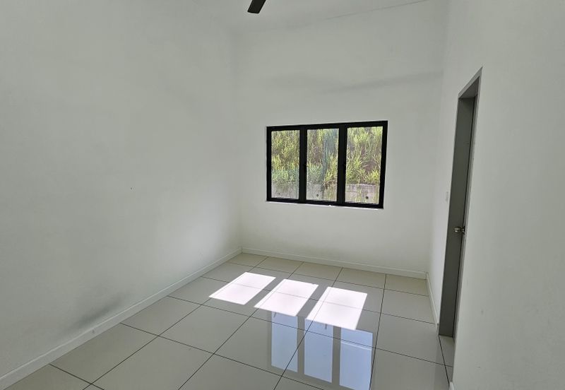 RESIDENCE HILLS @ TAMAN TUANKU JAAFAR