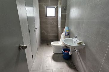 RESIDENCE HILLS @ TAMAN TUANKU JAAFAR