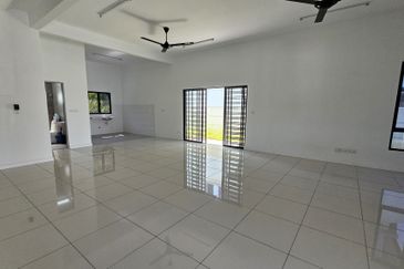 RESIDENCE HILLS @ TAMAN TUANKU JAAFAR