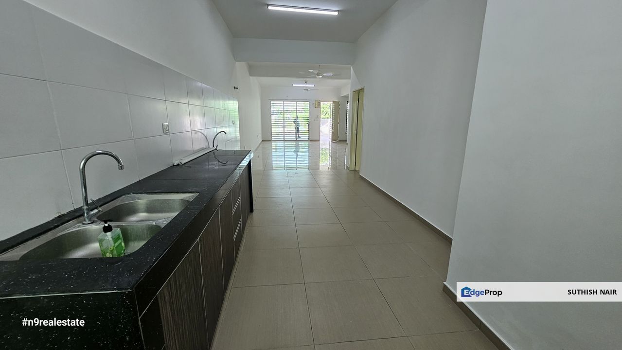 Dextora Intermediate House Bandar Seri Sendayan, Negeri Sembilan, Siliau