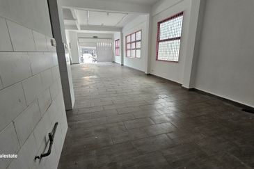 Pusat Komersial Rasah Prima