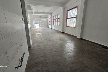 Pusat Komersial Rasah Prima