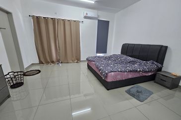 Nova and Aurora Bandar Springhill