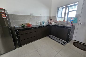 Nova and Aurora Bandar Springhill