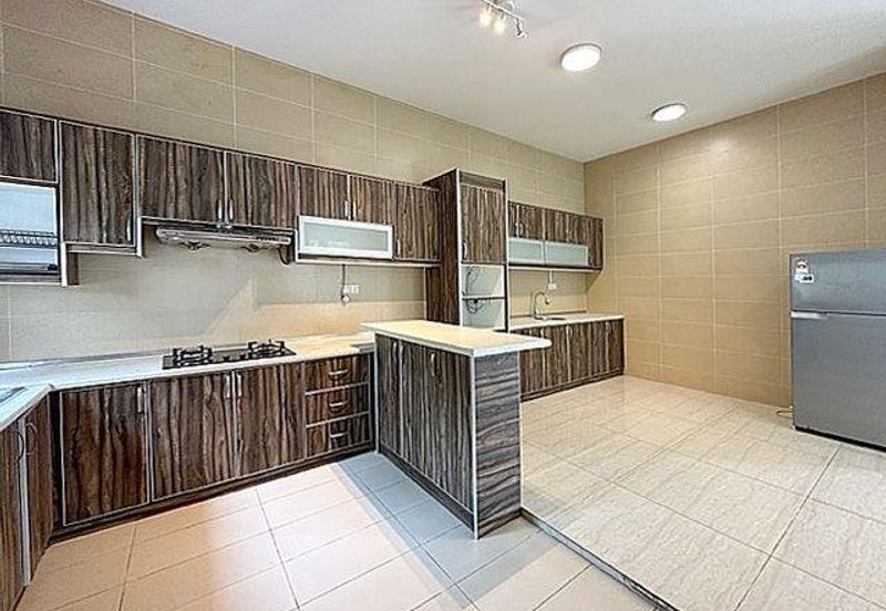 Rafflesia @ The Hill