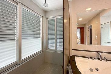 Rafflesia @ The Hill