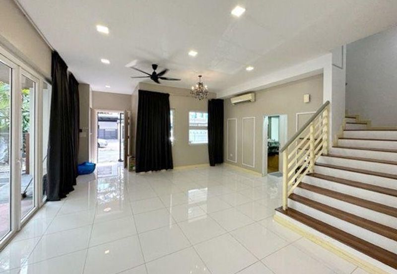 Rafflesia @ The Hill