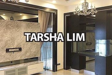 Rafflesia @ The Hill