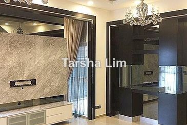 Rafflesia @ The Hill