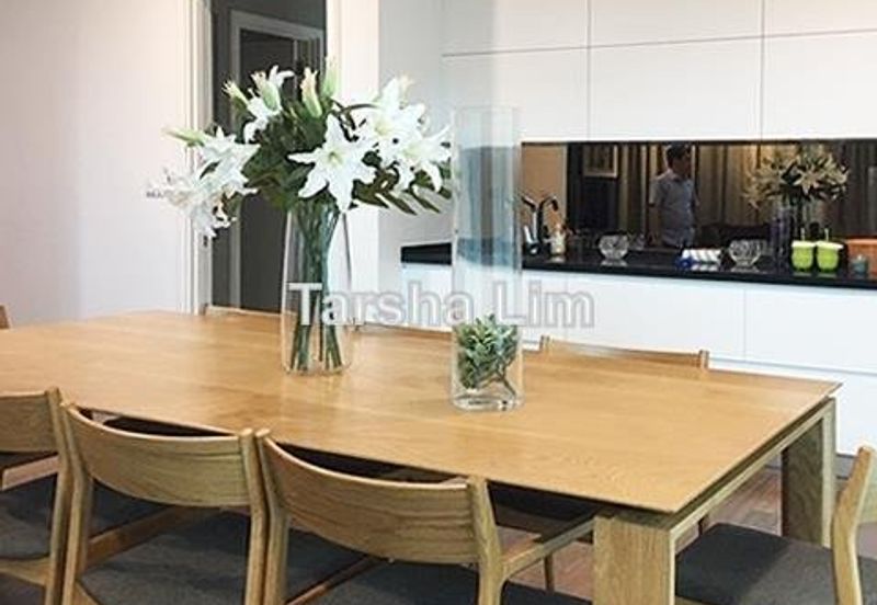 Rafflesia @ The Hill