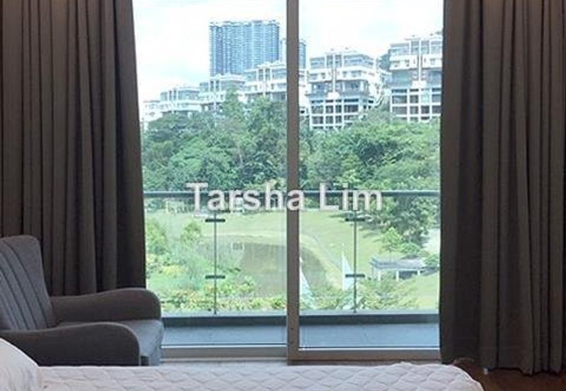 Rafflesia @ The Hill