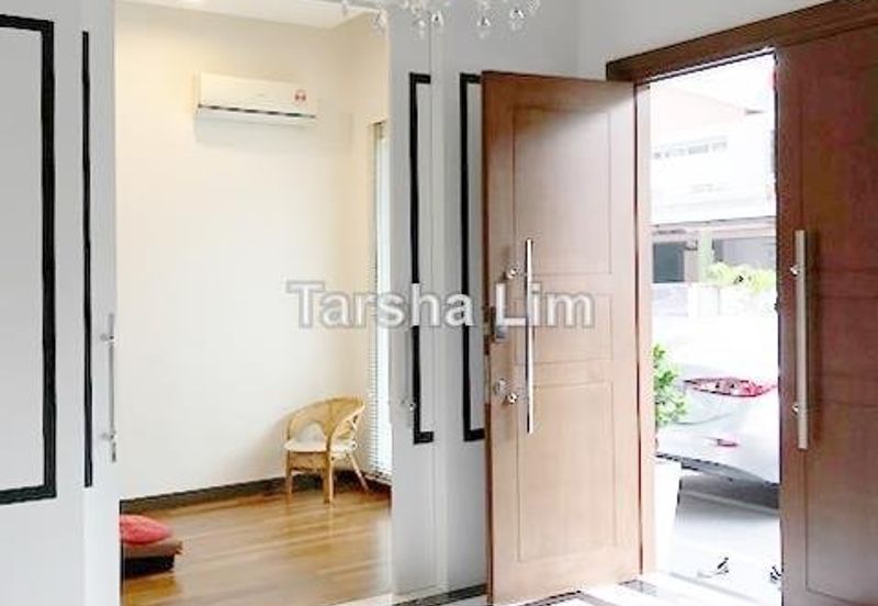 Rafflesia @ The Hill