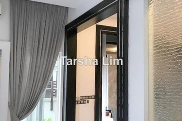 Rafflesia @ The Hill