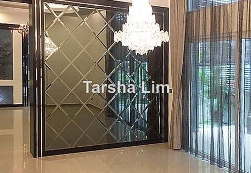 Rafflesia @ The Hill