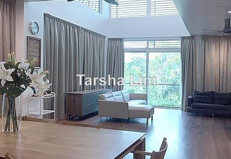 Rafflesia @ The Hill