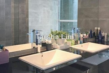 Rafflesia @ The Hill