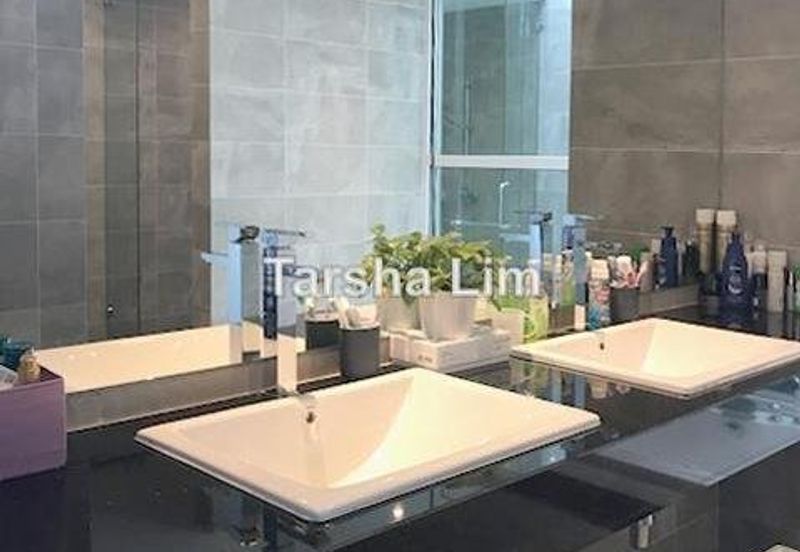 Rafflesia @ The Hill