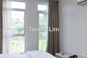 Rafflesia @ The Hill