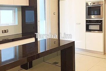 Rafflesia @ The Hill