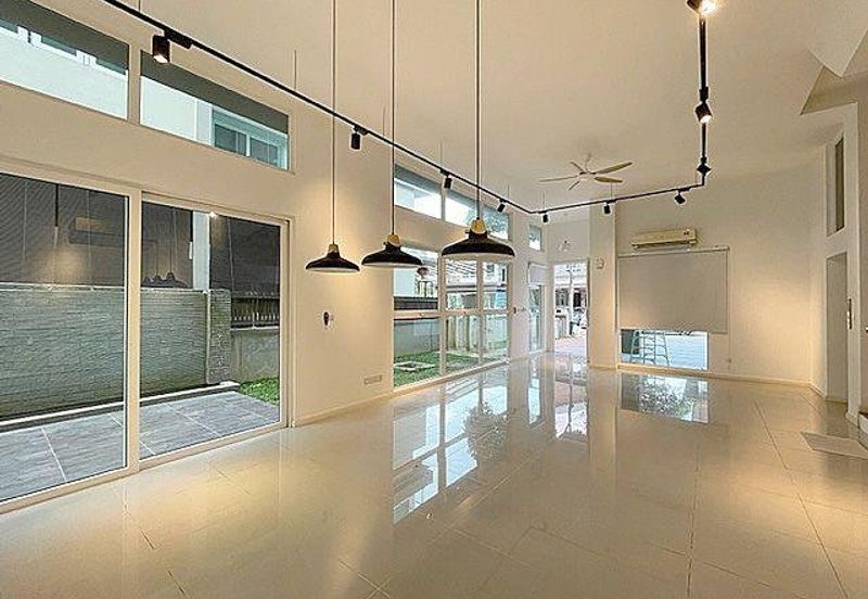 Rafflesia @ The Hill