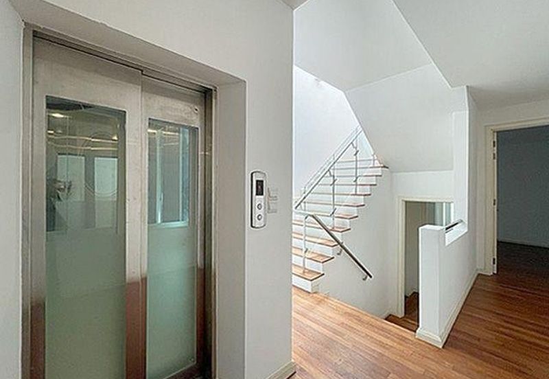 Rafflesia @ The Hill