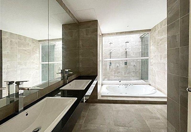 Rafflesia @ The Hill