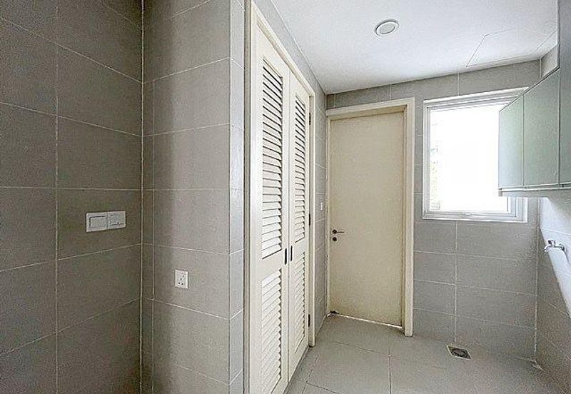 Rafflesia @ The Hill