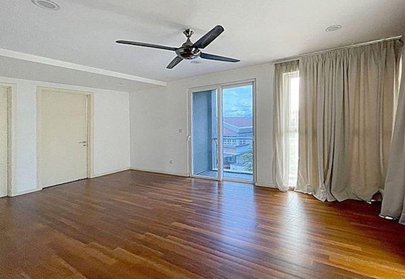 Rafflesia @ The Hill