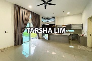 Rafflesia @ The Hill