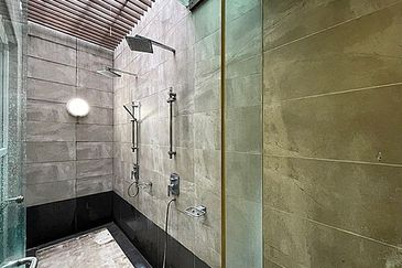 Rafflesia @ The Hill