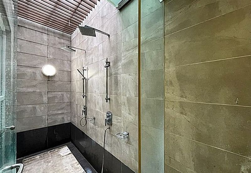 Rafflesia @ The Hill