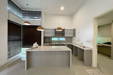 Rafflesia @ The Hill