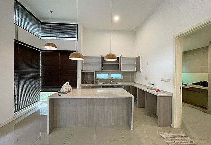 Rafflesia @ The Hill