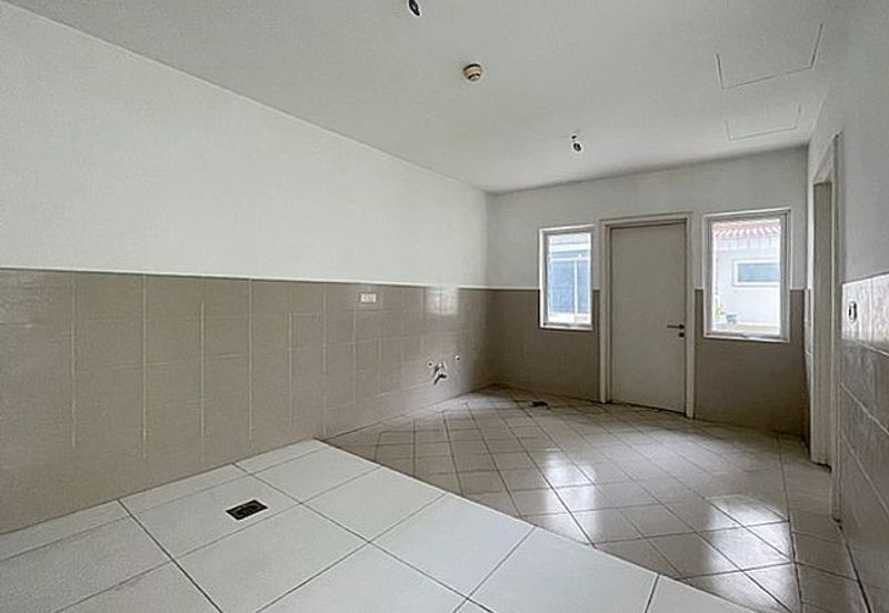 Rafflesia @ The Hill