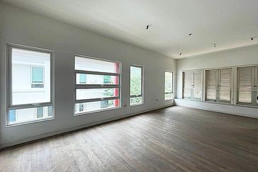 Rafflesia @ The Hill